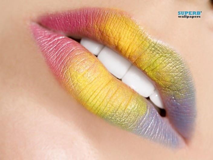rainbow-lipstick-2961-800x600